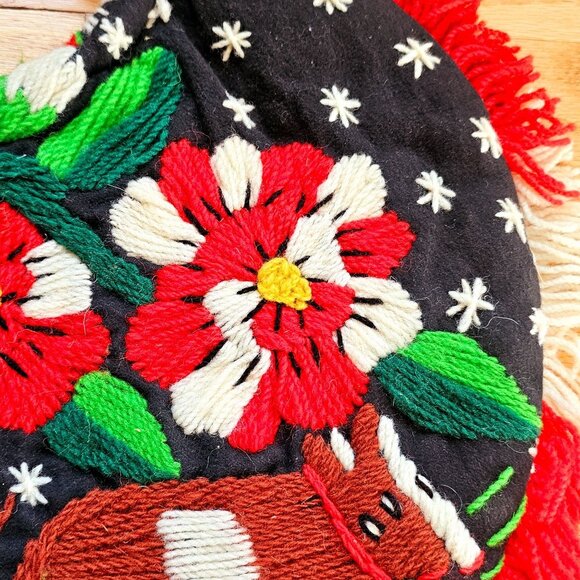 Handcrafted Madeira Portugal Floral Embroidered Crewel Wool Tote Handbag Purse - Picture 8 of 15